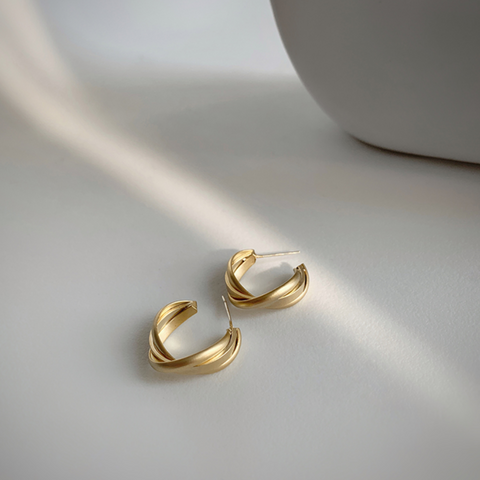 triple hoop matte gold pierce p154 – uluu - jewelry